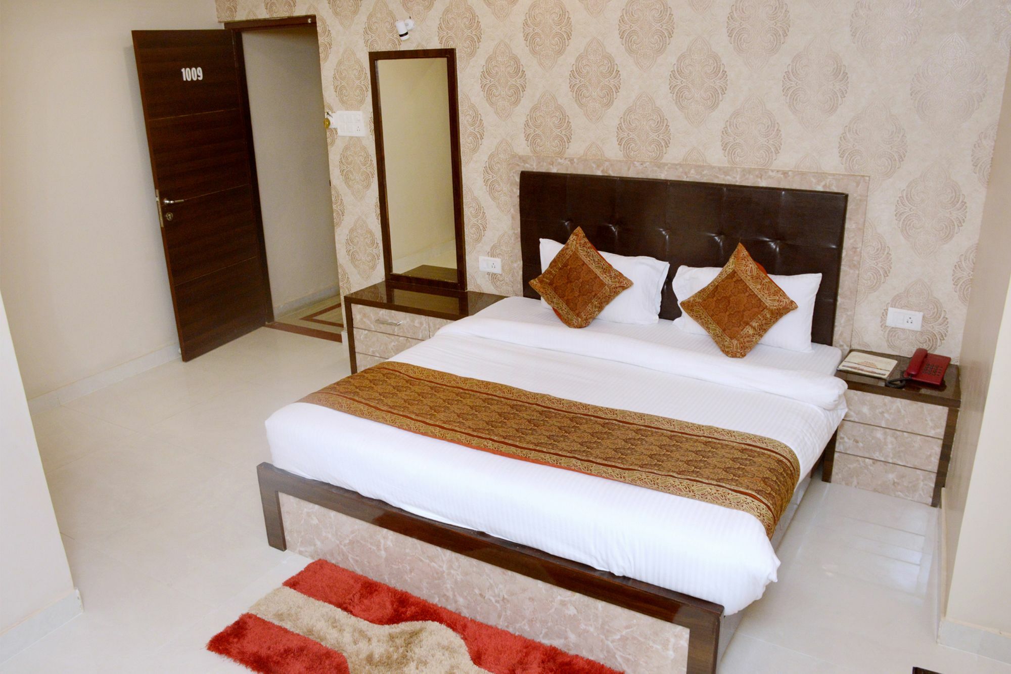 Oyo 10338 Hotel Aadesh Palace Βαρανάσι Εξωτερικό φωτογραφία